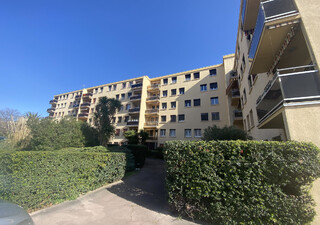 T3